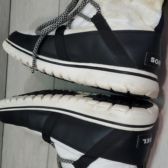 Sorel Women Outdoor Explorer Non Shell Waterproof Ankle Booties shoes sz7 - Picture 8 of 13